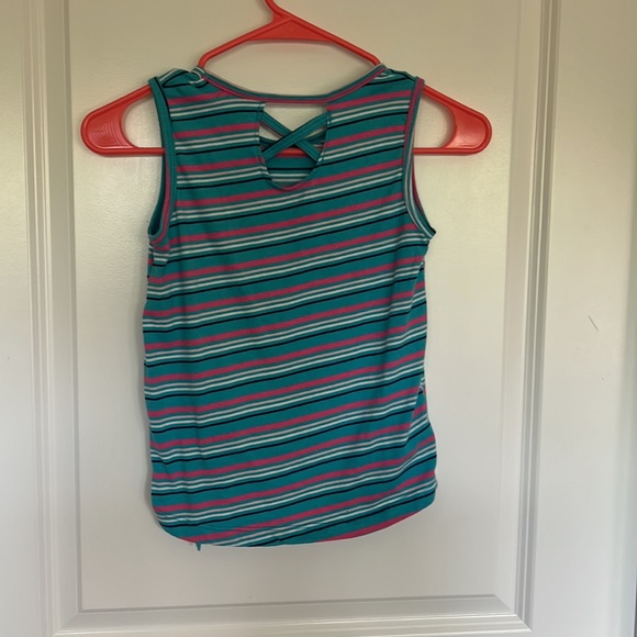 🌺2 for $12🌺 Girls Striped Tanktop - Picture 3 of 5